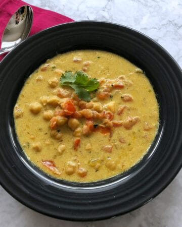bowl of spicy chickpea soup