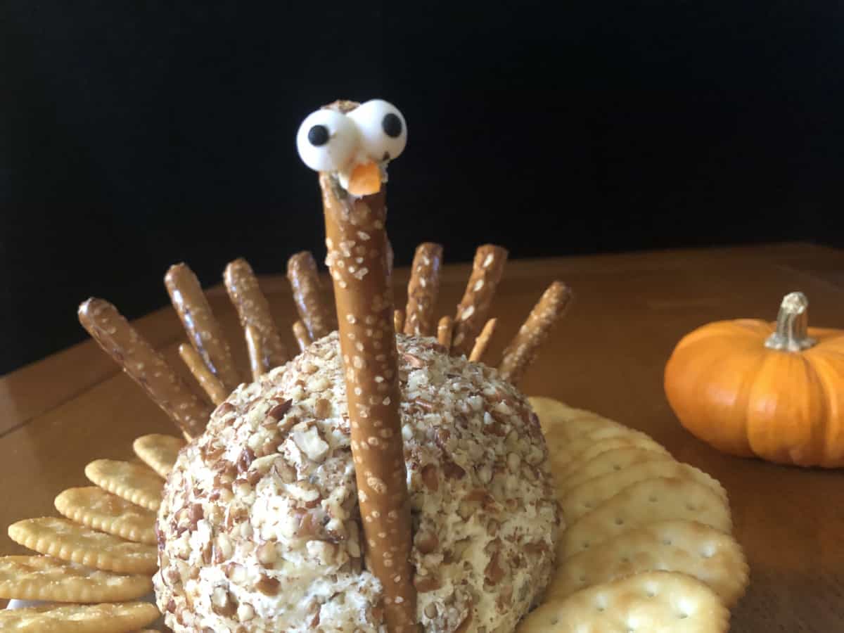 Turkey cheese ball