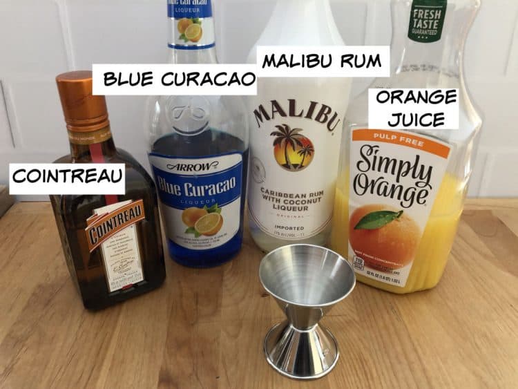 ingredients: curacao, Cointreau, rum and orange juice