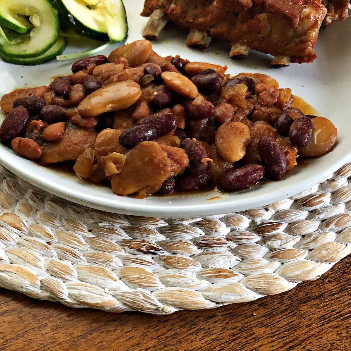 Vegetarian Baked Beans - Slow Cooker - Ovenspiration