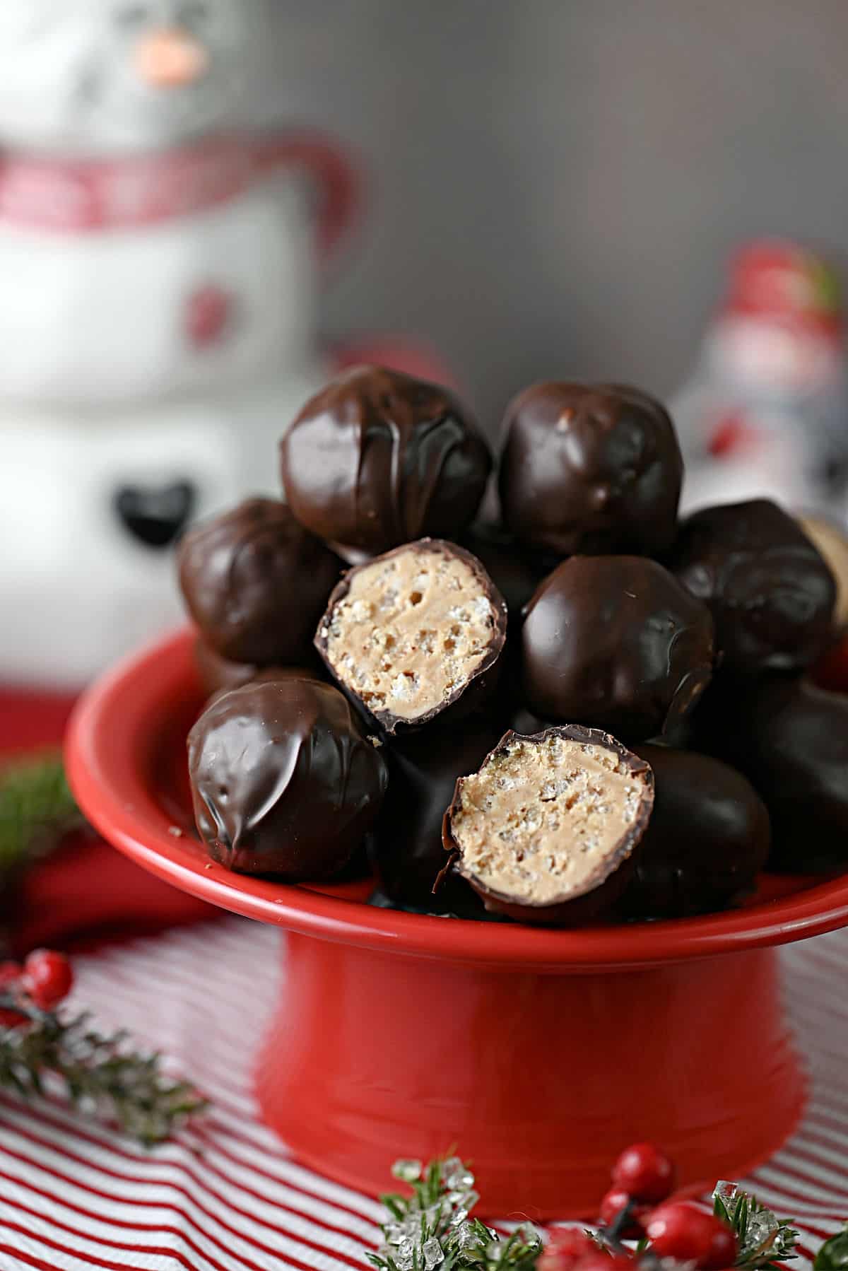 Close up of cut open peanut butter Rice Krispie balls.