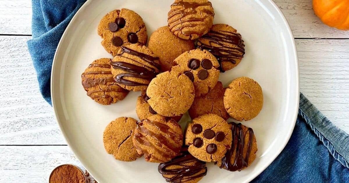 Almond Flour Pumpkin Cookies Paleo.