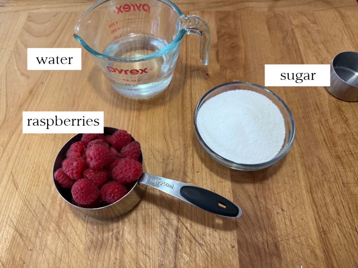 ingredients: berries, sugar, and water.