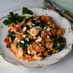 a plate of chicken orzo pasta.